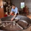 CÀ PHÊ HẠT BLEND HÒA QUYỆN (vị pha trộn đậm đắng và thơm của Robusta và Arabica)